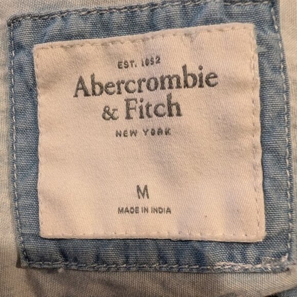 Abercrombie & Fitch | Ombré Bleached Denim Button-Down | Size M - Picture 6 of 6